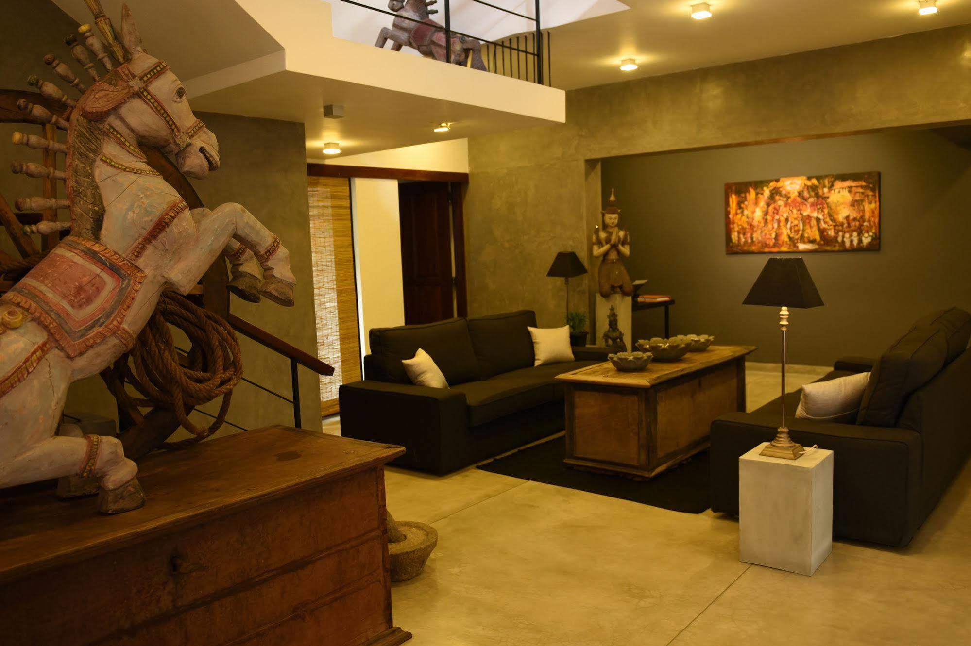 Nivasa Otel Kolombo Dış mekan fotoğraf