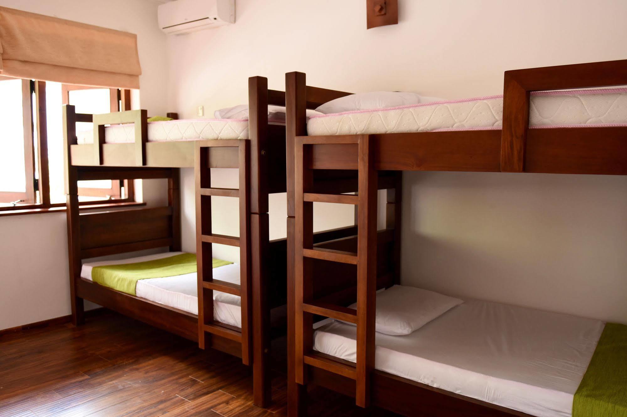 Nivasa Otel Kolombo Dış mekan fotoğraf