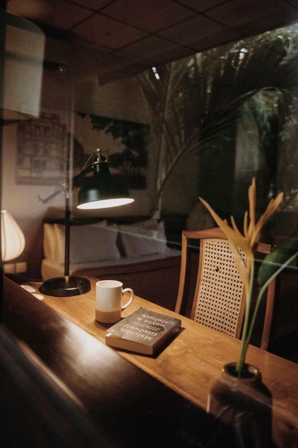Nivasa Otel Kolombo Dış mekan fotoğraf